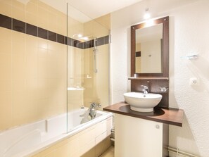 Apartemen | Kamar mandi