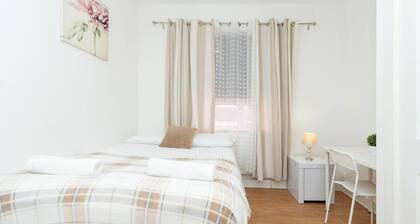 Amazing lodge with free parking