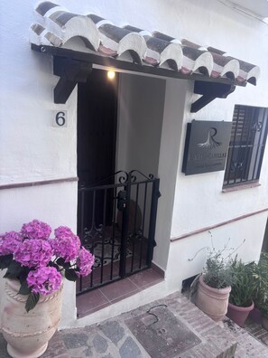 Exterior detail - Apartamento indivual con impresionante terraza con vistas (Canillas de Aceituno)