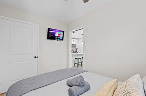 1 bedroom, iron/ironing board, WiFi, bed sheets