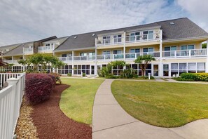 Exterior - Sandy Feet Retreat | Beach Access~Pool~Suite (Emerald Isle)