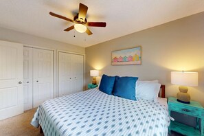 Desk, WiFi, bed sheets - Sandy Feet Retreat | Beach Access~Pool~Suite (Emerald Isle)