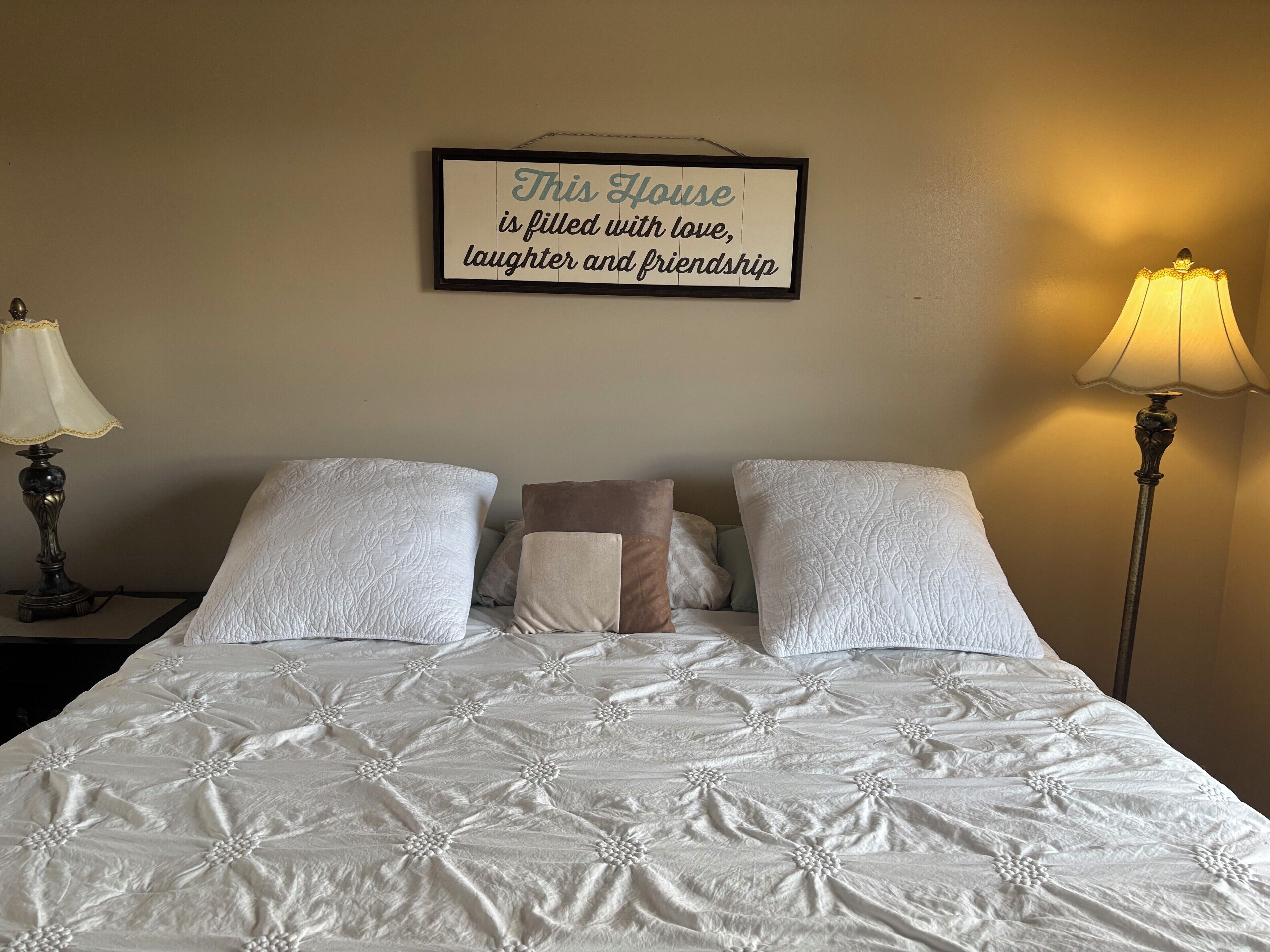 3 habitaciones, wifi gratis, ropa de cama y acceso para silla de ruedas 