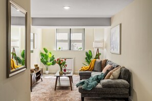 TV, offices - 2BR Garden Level, 1.5 Bath, Parking, Near NYC (East Orange)