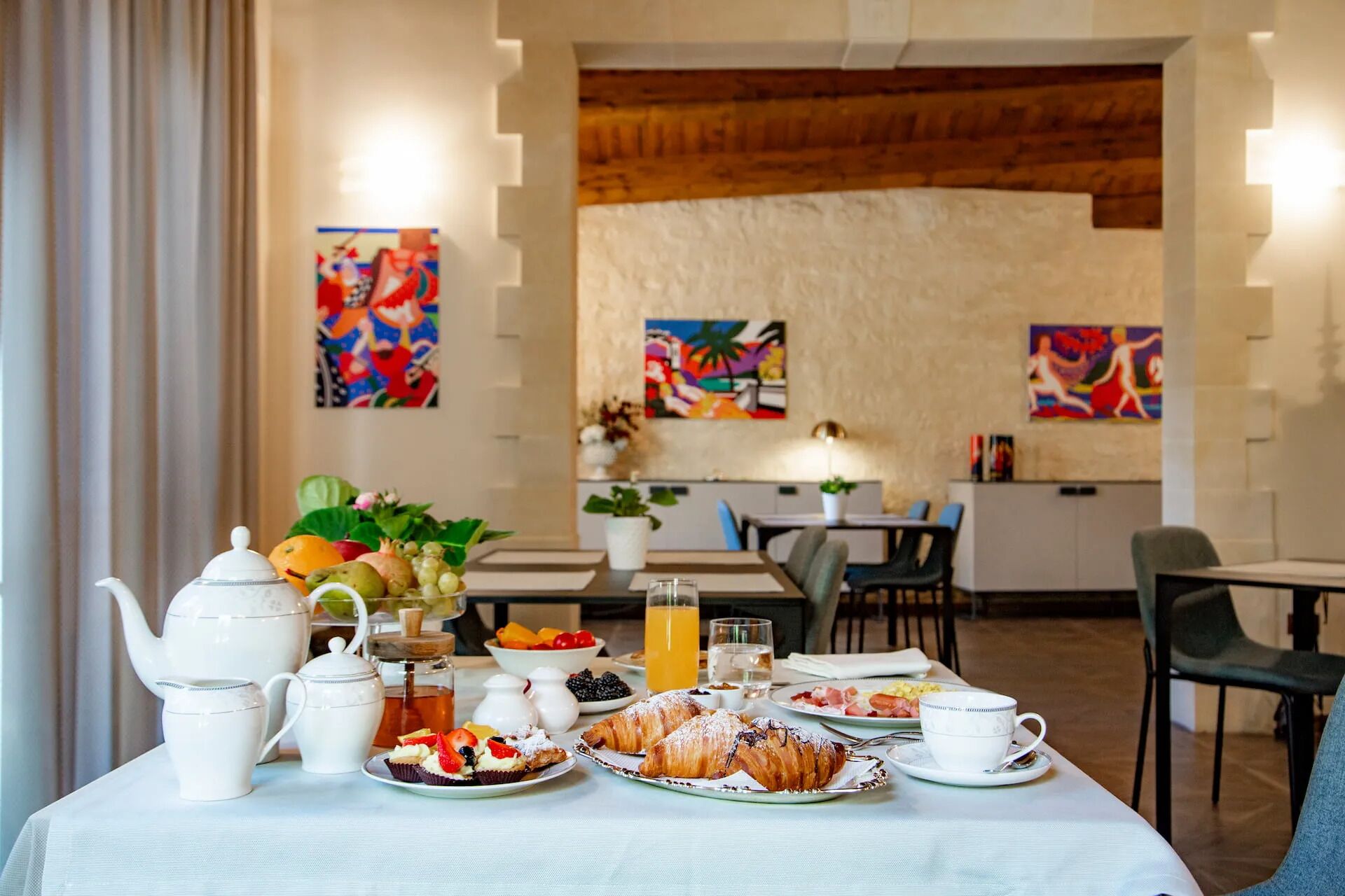 Tägliches inbegriffenes Frühstücksbuffet