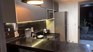 Deluxe Studio | Private kitchen