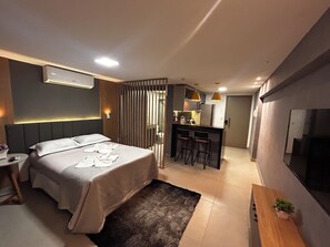 Deluxe Studio | Free WiFi - Flat 110-GF na praia de Cabo Branco (João Pessoa)