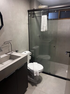 Deluxe Studio | Bathroom - Flat 110-GF na praia de Cabo Branco (João Pessoa)