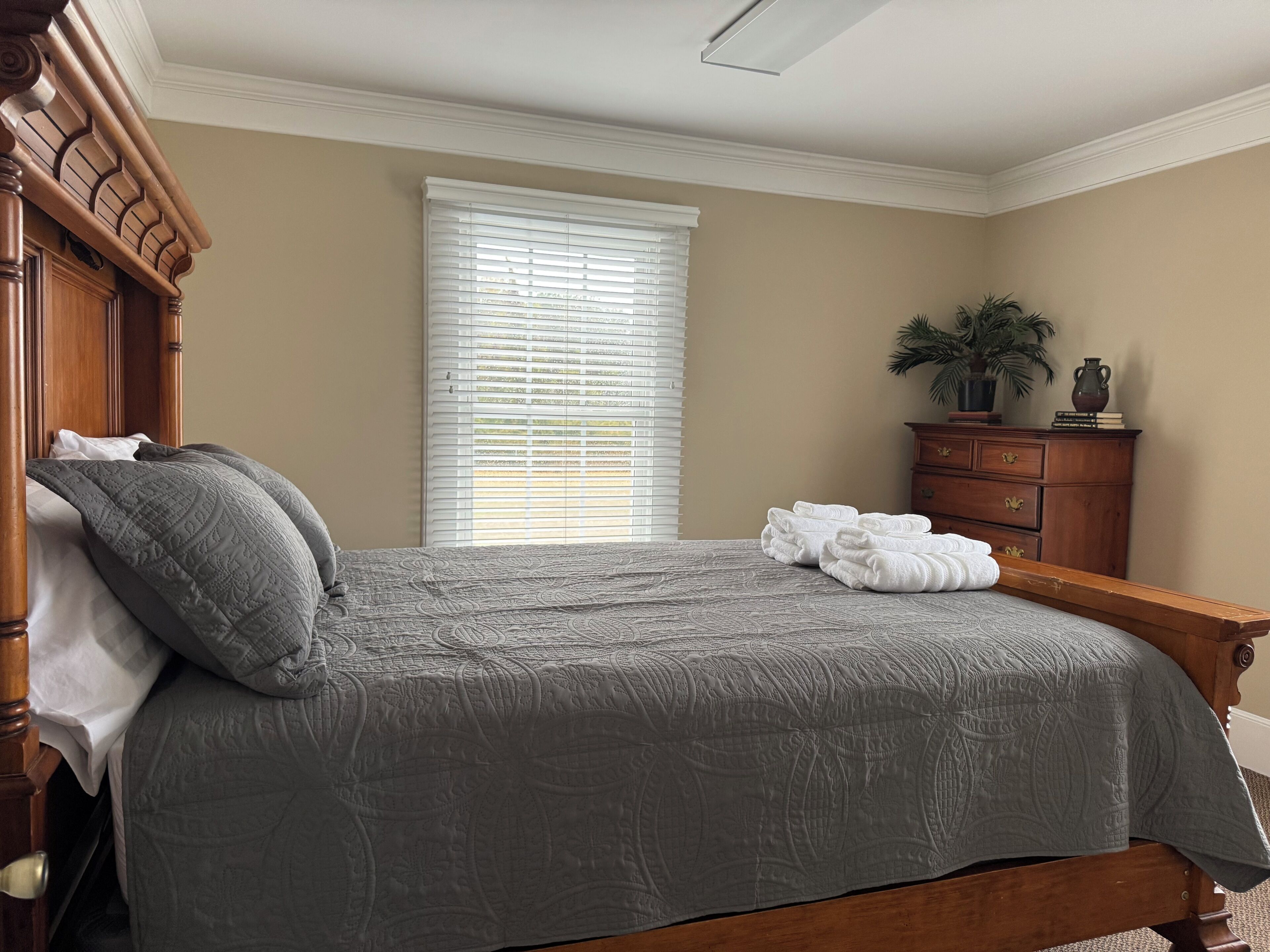 5 chambres, Wi-Fi, literie fournie, accessible en fauteuil roulant