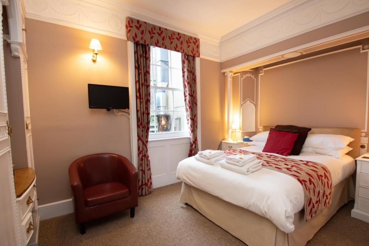 Classic Double Room | Free WiFi