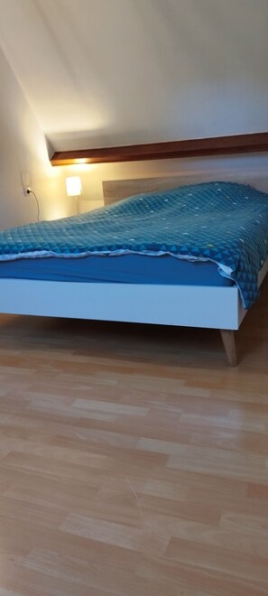 Iron/ironing board, WiFi, bed sheets - Vrbo Property (Cairon)