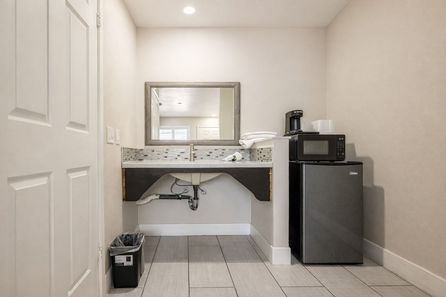 Kamar Superior | Kamar mandi | Pengering rambut, handuk, sabun, dan sampo