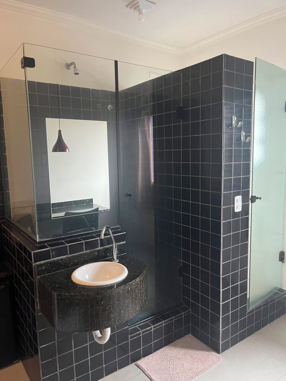 Standard Suite | Bathroom