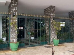 Exterior detail - Estúdio Aconchegante Praia de Botafogo (Rio de Janeiro)