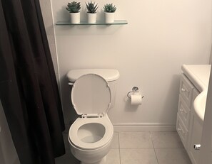 Handtücher, Seife, Toilettenpapier