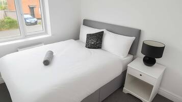 WiFi, bed sheets