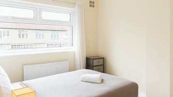 WiFi, bed sheets
