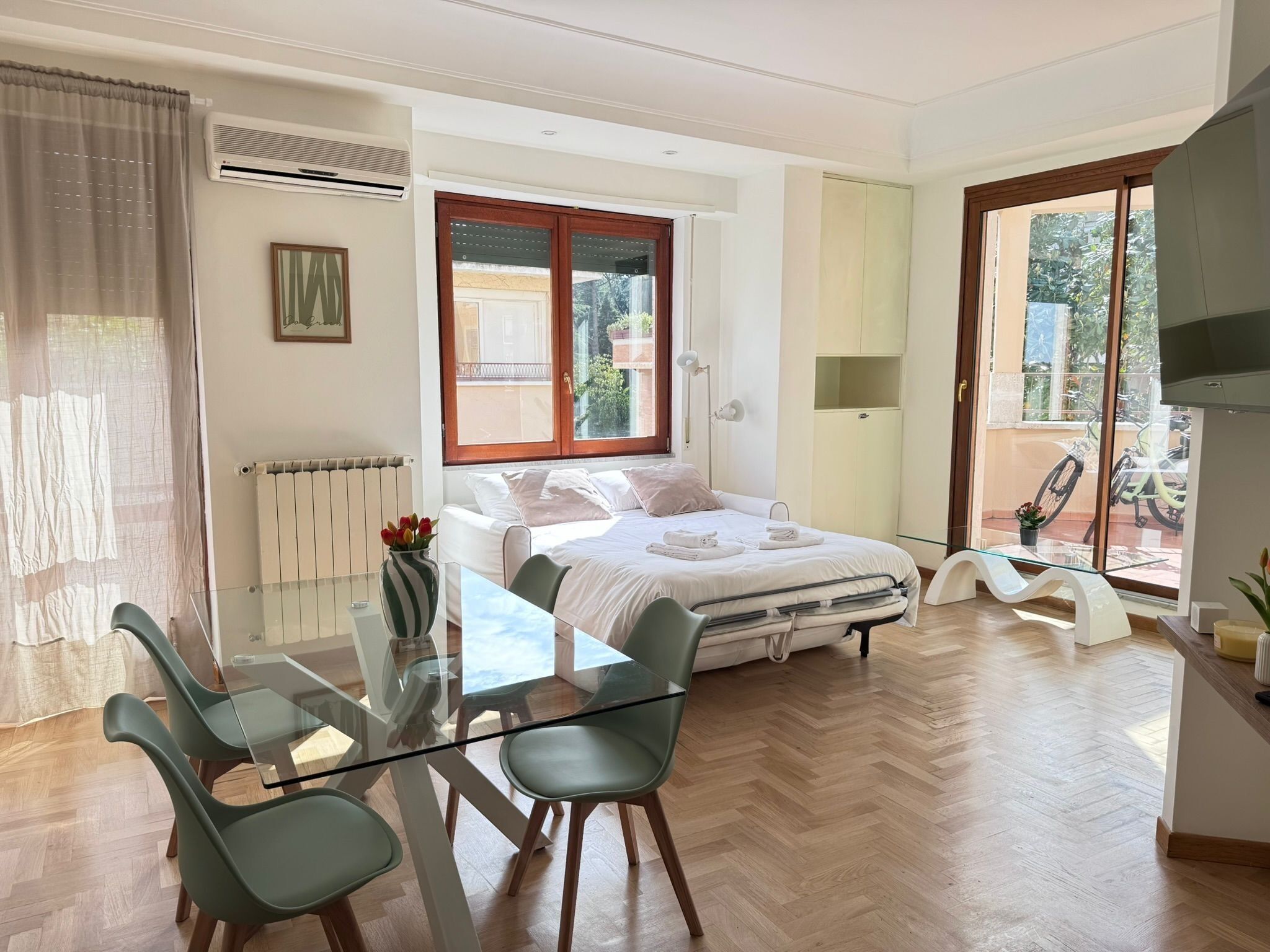 2 habitaciones, tabla de planchar con plancha y wifi gratis 