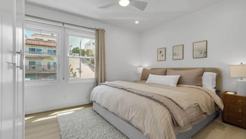 1 quarto, escrivaninha, berço de viagem, Wi-Fi de cortesia