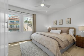 1 Schlafzimmer, Schreibtisch, Reisekinderbett, kostenloses WLAN