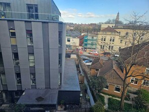 Parking - Cosy 1-Bed Flat in Vibrant St Paul’s, Bristol (Bristol City)