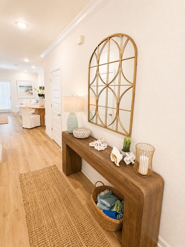 Interior - Orange Beach Getaway | Sleeps 10 | Mins to Beach & Wharf (Orange Beach)