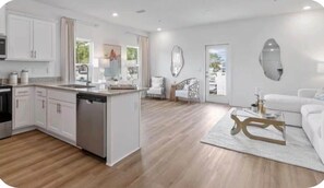 TV - Orange Beach Condo Near The Wharf | Sleeps 10 | Pet Friendly (Orange Beach)
