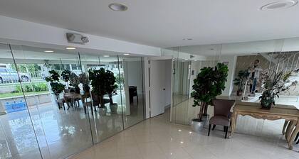 Fabulous 3-bedroom condo with AC in beautiful Beverly Hills