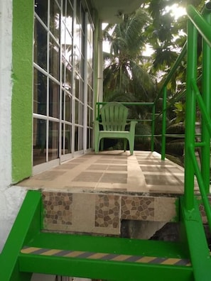 Family Room, Garden View | Property grounds - POSADA FORLIVING (San Andres)