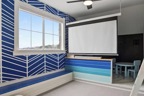 House (5 Bedrooms) | Interior