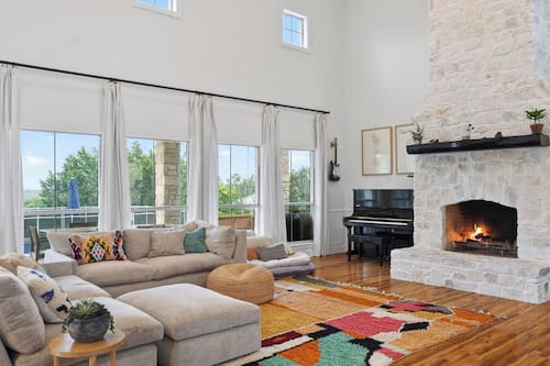 House (5 Bedrooms) | Interior