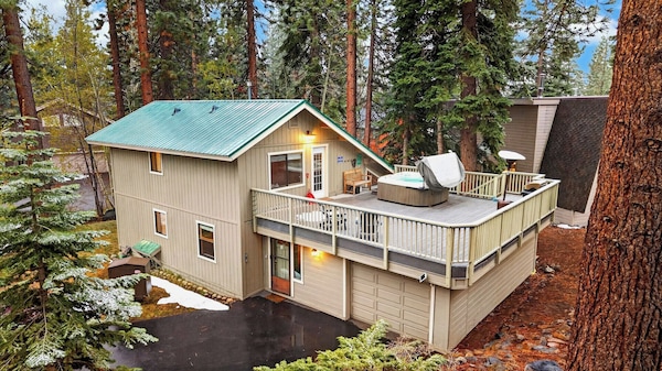 Incline Pines Retreat By Avantstay Private Hot Tub + Wraparound Deck + Views Near Dining And Shops - Lake Tahoe