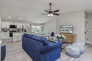 Smart TV - ‼️Citrus Springs 3BR - Gulf & Springs 30 Min (Citrus Springs)