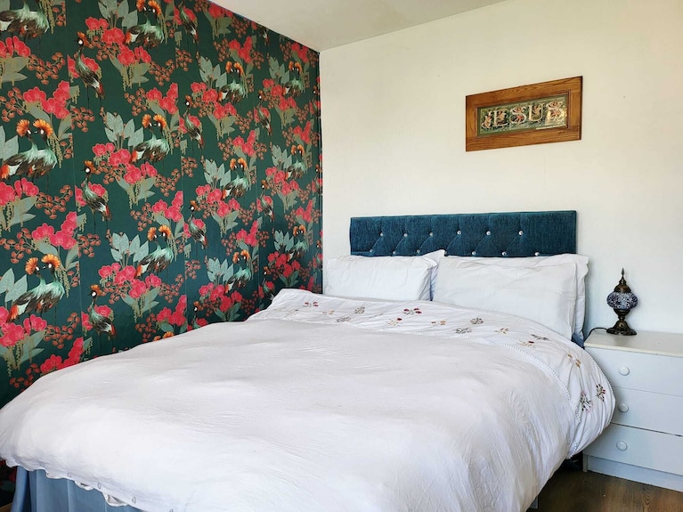Peaceful Double Bedroom In Hinckley And Burbage - 欣克利
