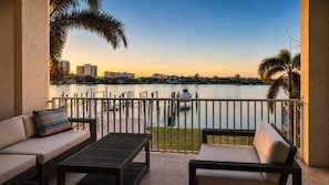 Property grounds - 3BR House Clearwater - Boat Dock & Pool (Clearwater)