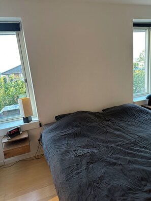Silitysrauta/-lauta, internet, vuodevaatteet
