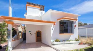 Exterior detail - Rooftop Views & Sunsets, Steps to the Malecón (La Paz)