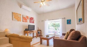 TV, offices - Rooftop Views & Sunsets, Steps to the Malecón (La Paz)