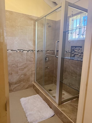 House, 3 Bedrooms, Accessible | Bathroom