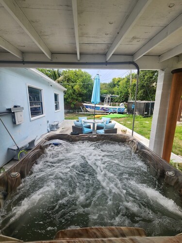 Peaceful wellness Retreat in the Heart of beautiful downtown West Palm Beach