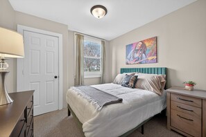 3 habitaciones, tabla de planchar con plancha y wifi gratis 