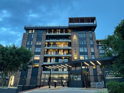 Cozy 1-bedroom apartment at the pleasant Lineal in Sandton with AC