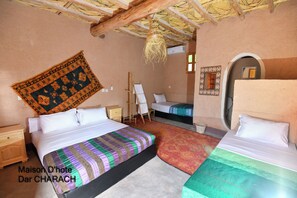 Internet, bed sheets - Room in a farmhouse with terrace and garden in the heart of the palm grove (ouarzazate)