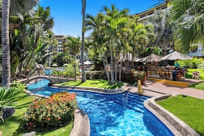 Pool - Beachfront 3-Bedroom Luxury Condo, Resort Access (Puerto Vallarta)
