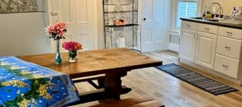 Walk to Town 4BR, 200yr old home! #1