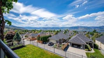 Rumah, balkon, pemandangan gunung | Halaman properti