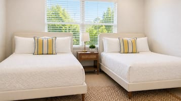 3 bedrooms, desk, iron/ironing board, travel cot