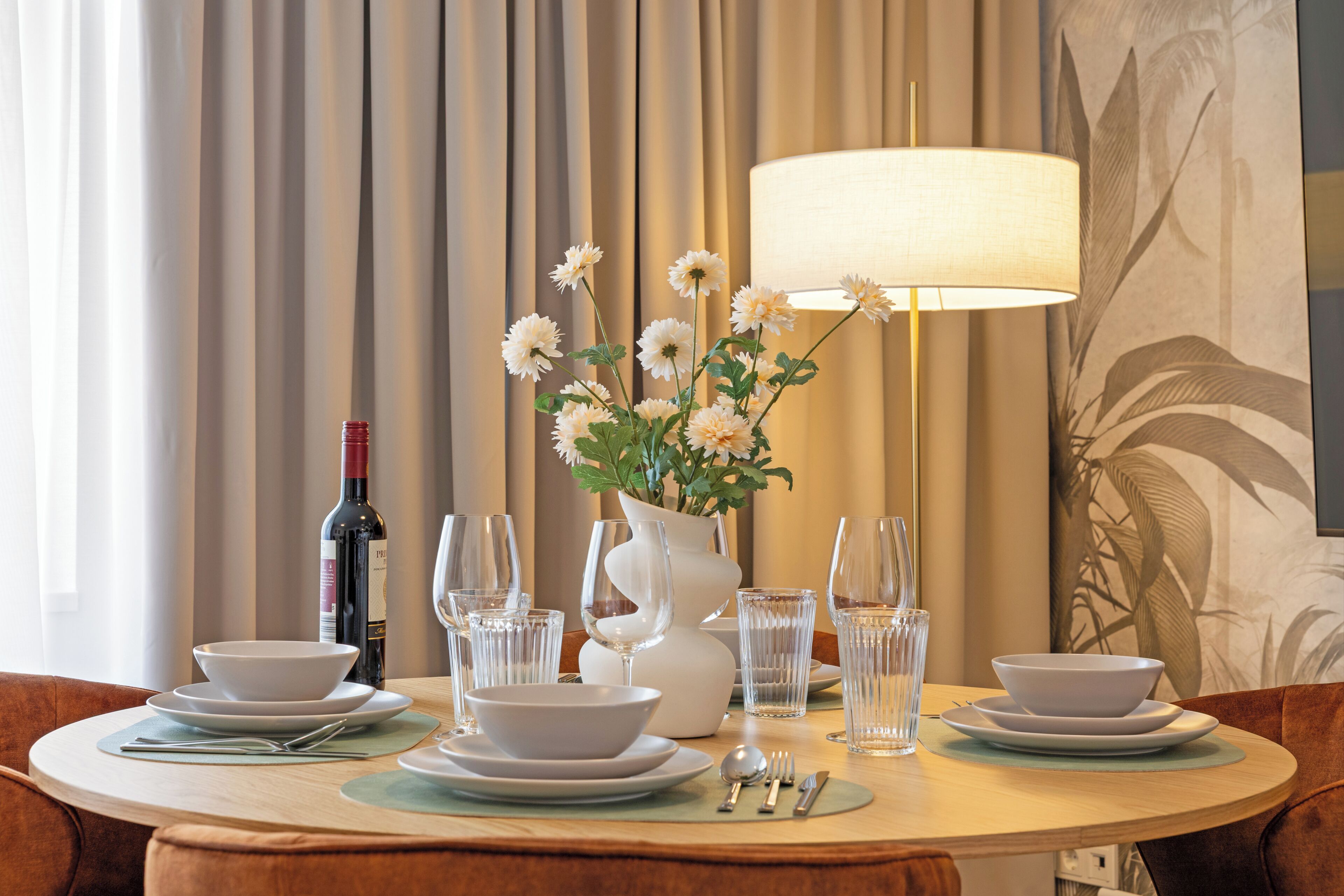 Comfort-Apartment, Stadtblick | Speisen
