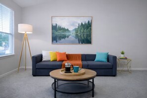 TV - Curated Warm 2BR in A+ Location w/ Great amenity (Sherman)