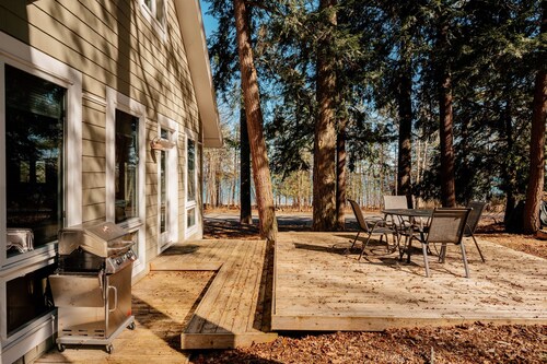 Old Mission Retreat | Bay Views + Beach